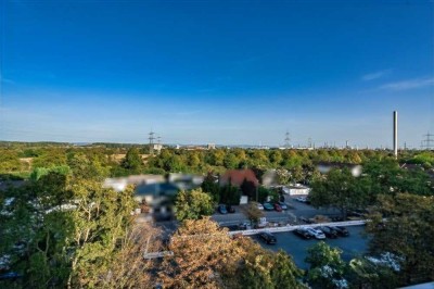 Große Wohnung für die Familie mit Loggia und Panoramablick