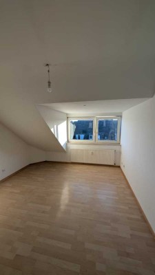 Exklusive 1-Zimmer-Dachgeschosswohnung in Bonn