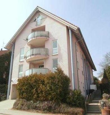 Schöne, helle 3,5 Zimmerwohnung in Plattenhardt mit EBK, TG und 2 Balkone