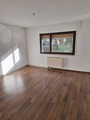 Ansprechende 2-Zimmer-Wohnung mit Balkon und EBK in Baden-Baden Steinbach