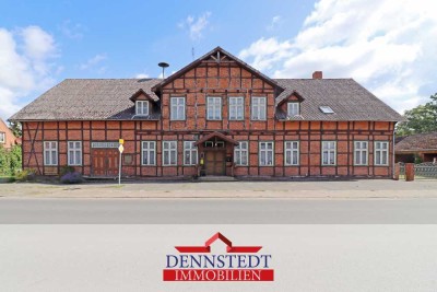 Ehemaliges Gasthaus mit Nebengebäuden und Baugrundstück zu verkaufen