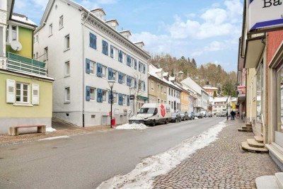 Interessante Chance für Sie als Kapitalanleger in Zell: MFH mit 6 Einheiten im Zentrum