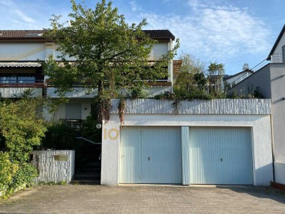 Wunderschönes Einfamilien Reihenhaus in TOP Lage! Mit großer Mehrfachgarage und drei Stellplätzen