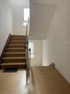 Attraktive 2-Zimmer-Wohnung in liebevoll restauriertem Altbau – perfekte Kapitalanlage