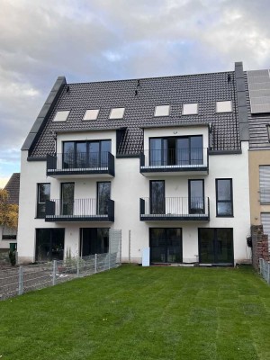 Exklusives Neubau-Reihenendhaus mit modernen Grundrissen & sonniger Dachterrasse zum Relaxen