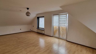 helle und freundliche 3 ZKB Wohnung in Zotzenbach