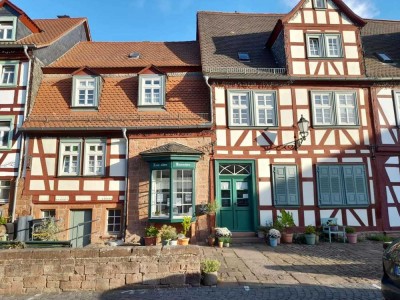Repräsentatives Wohnen und Gewerbe im Herzen der Büdinger Altstadt ohne Maklerprovision