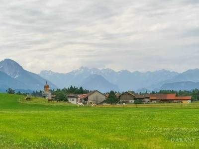 Burgberg: "Zentral wohnen, bequem leben - 2 Zimmer-Erdgeschoss-Wohnung mit Terrasse"