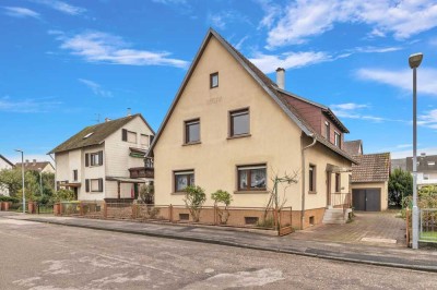 Renovierungsbedürftiges EFH mit Garten und Garage + Nebengebäude