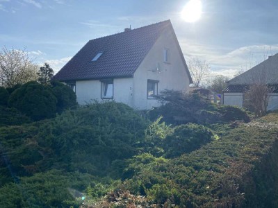 Einfamilienhaus mit großem Garten