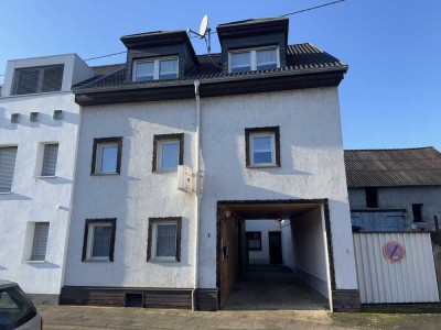 Wohnhaus mit Büroräume und Lagerfläche im Nebengebäude....
Einfamilienhaus in Neuwied-Engers