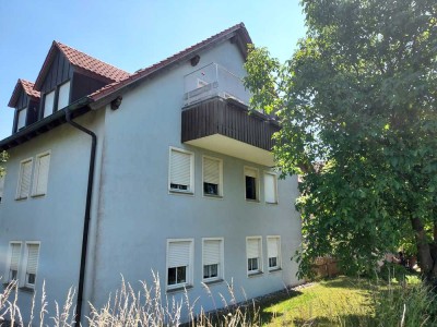 Helle, freundliche 3-Zimmer-DG-Wohnung mit Balkon in Biebelried