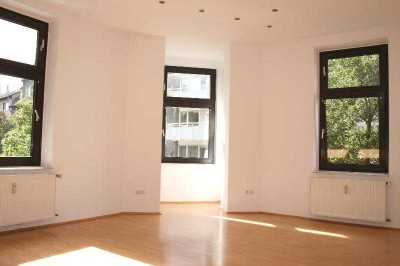 *Schöne Altbauwohnung im 1. Obergeschoss*