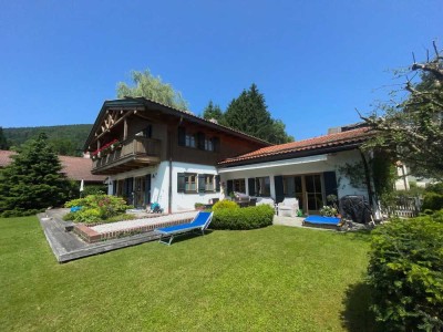Wunderschönes Landhaus mit Einliegerwohnung und See- und Bergblick in Tegernsee