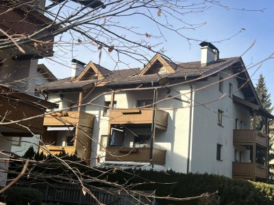 Sonnige Dachgeschosswohnung in Ried