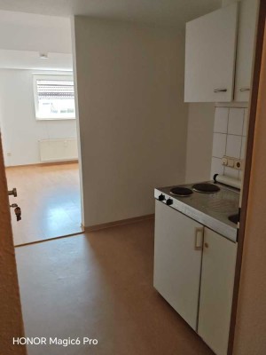 Studenten aufgepasst: 1-Zimmer-Apartment in der Adolf-Ey-Strasse