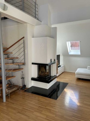 Exklusive 3-Zimmer-Dachgeschoss-Maisonette mit Balkon