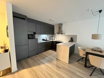 Zweitbezug: Hochwertige 2,5-Zimmer-Wohnung mit Balkon und Einbauküche in Sulz Am Neckar