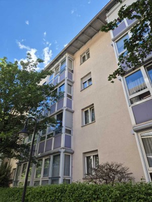 Nette 2-Zimmer-Wohnung mit Einbauküche, teilmöbeliert, in Geislingen an der Steige