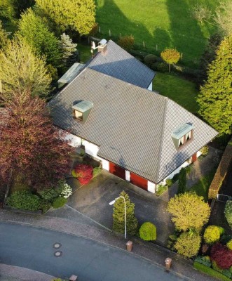 Architektenidylle am Naturschutzgebiet - Ein perfekter, hochwertiger Rückzugsort für Familien