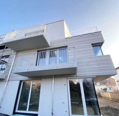 Gartenwohnung! 2-Zimmer-Erdgeschoss-Wohnung mit Terrasse und Garten in modernem Mehrfamilienhaus