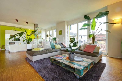MÖBLIERT - ZUHAUSE FÜHLEN - Großzügige Wohnung mit 2 Bädern und Balkon zur Zwischenmiete