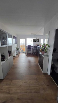 Geschmackvolle, neuwertige 2,5-Zimmer-Wohnung mit gehobener Innenausstattung in Mutterstadt
