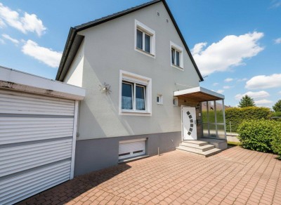 Zweifamilienhaus in Neunkirchen: Viel Platz, großes Potenzial