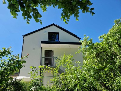 Neubau Erstbezug: Wunderschöne 4-Raum-Maisonette-Wohnung in Starnberg