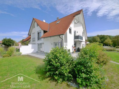 Top gepflegte Doppelhaushälfte mit Garage in bevorzugter Lage nahe am Main-Donau-Kanal