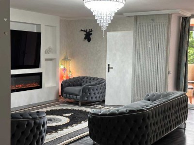Großzügige 5-Zimmer-Wohnung mit Balkon und Aufzug in Rodgau