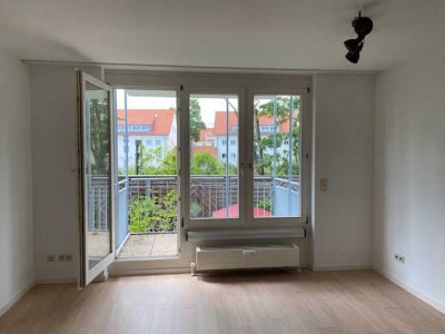Gepflegte 1-Zimmer-Wohnung mit Balkon und Einbauküche in Kornwestheim