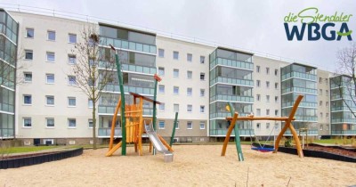 Große 1-Raum-Wohnung mit Wintergartenbalkon und Dusche