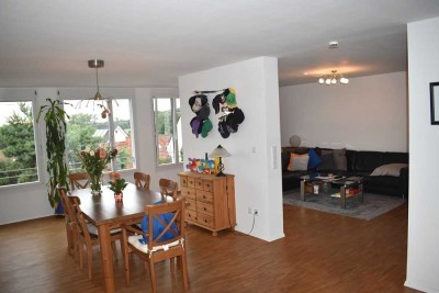 Traumhafte 4-Zimmer-DG-Maisonettewohnung mit Dachterrasse in Forchheim