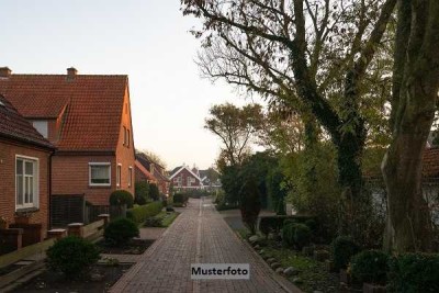 Einfamilienhaus mit Garage