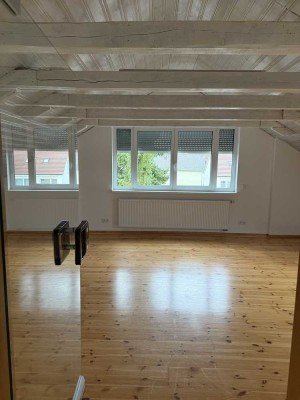 Geschmackvolle 3-Zimmer-Dachgeschosswohnung in Ingolstadt