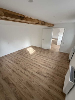 3 Zimmer Wohnung - Erstbezug nach Sanierung - Balkon