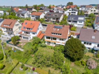 +++ Zweifamilienhaus mit toller Aussicht und viel Potenzial! +++