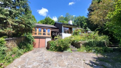 KAUFVEREINBARUNG!!! Einzigartiges Einfamilienhaus mit großem Grundstück in sonniger Lage!