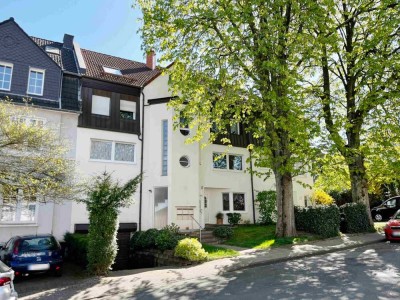 Zur Eigennutzung - Sehr gepflegte Maisonette-Wohnung mit Balkon und TG-Stellplatz