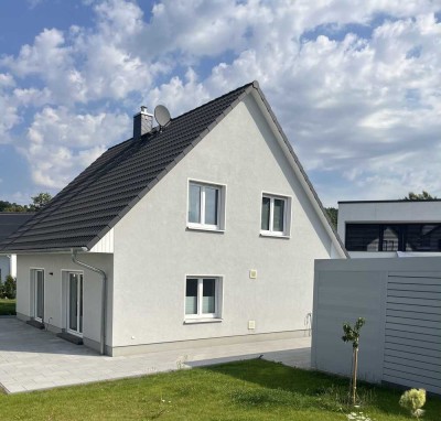 Bieterverfahren: Modernes Einfamilienhaus Petersberg-Götzenhof–BJ 2019, sofort frei, provisionsfrei