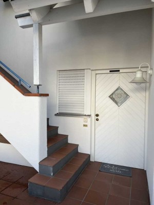 Aidlingen: Gemütliche 3 Zimmer Wohnung mit Balkon