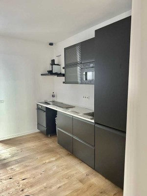 Energieeffizient & exklusiv: Kernsanierte 3-Zimmer Wohnung in bester Lage (Einbauküche inklusive)