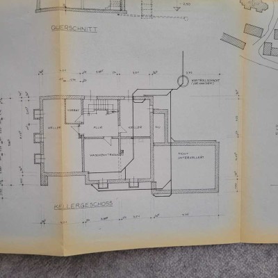 1650 € - 165 m² - 7.0 Zi.