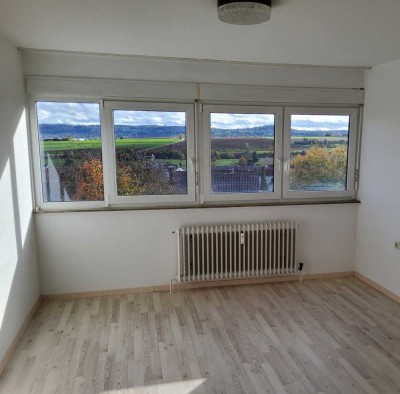 3,5 Zimmer-Wohnung mit Ausblick und 2 Balkonen