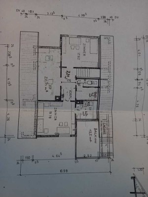 3-Zimmer Dachgeschosswohnung in Obereisesheim mit Balkon