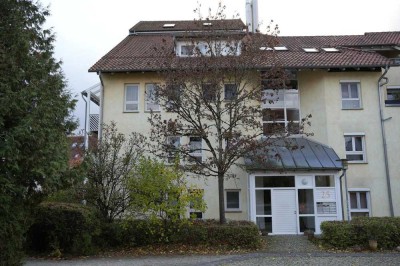 Helle 3,5-Zimmer-Maisonette mit Balkon & Tiefgarage in Tübingen-Herrlesberg