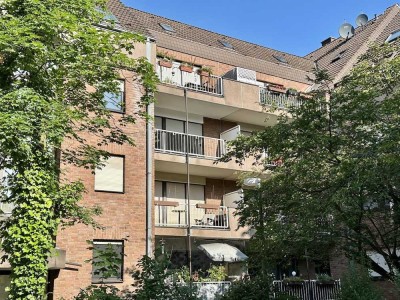 Gut geschnittene Etagenwohnung mit Tiefgaragenstellplatz