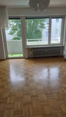 PREISREDUKTION ! Ruhige, sonnige 2-Zimmer-Wohnung mit großem Südbalkon in Olching