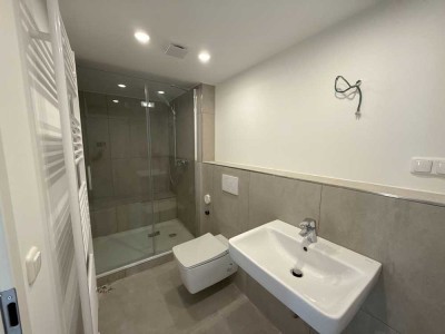 ***Modernisierte 2 Zimmer Whg. mit Einbauküche und Balkon***